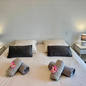 Maison Contemporaine Refaite à Neuf - à 50m De L'océan Ploemeur